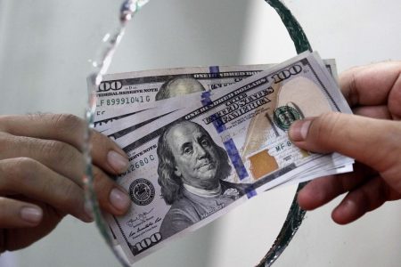قیمت دلار در بازار آزاد چقدر کاهش یافت؟