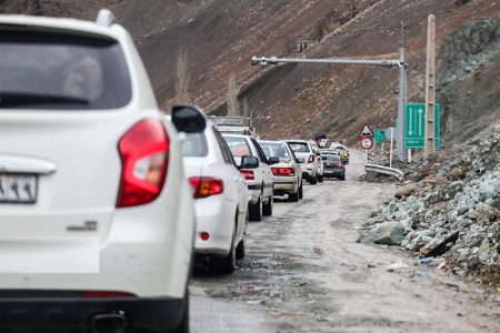 وضعیت ترافیکی و جوی در محورهای شمالی؛ مه سنگین در جاده هراز