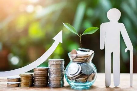 همسان سازی حقوق بازنشستگان ؛ دعوای دولت و مجلس بالا گرفت