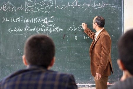 چالش‌های فرهنگیان بازنشسته: مطالبات معوق و پاداش پرداخت نشده