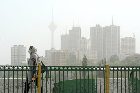 هشدار؛ وضعیت قرمز آلودگی هوای تهران در ۱٠ منقطه