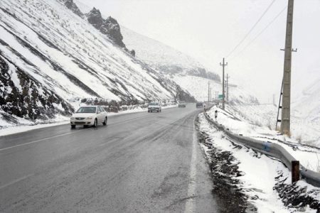 بارش برف و ترافیک در این جاده‌ها+محورهای مسدود