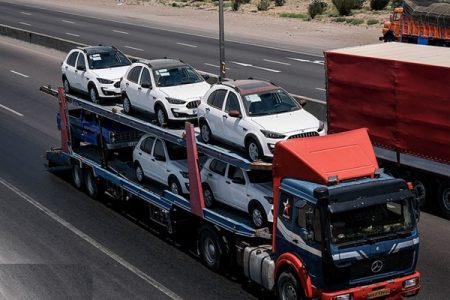 صف ۴۰ روزه برای دلار؛ خودروسازی در ترافیک ارزی