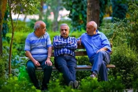 بازنشستگان بخوانند؛ آغاز واریز حقوق زودتر از موعد