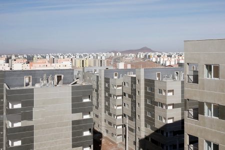 مسکن ملی در بن‌بست؛ سیمان دوبرابری و مستأجران نگران