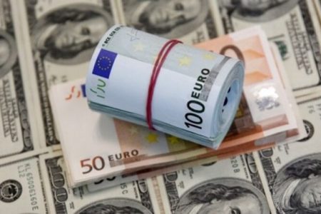 صعود قیمت دلار و یورو توافقی در بازار ارز تجاری
