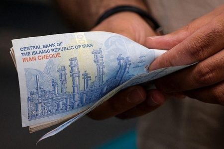 بازنشستگان منتظر واریز معوقات در مرداد باشند یا نباشند؟