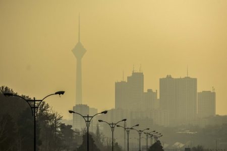 رابطه آلودگی هوای تهران با شلیک موشک‌ها