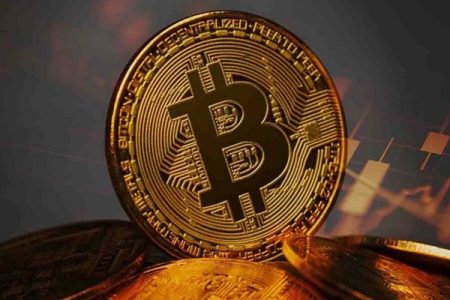 کاهش قیمت بیت‌کوین؛ افزایش فشار برای فروش پادشاه رمزارزها