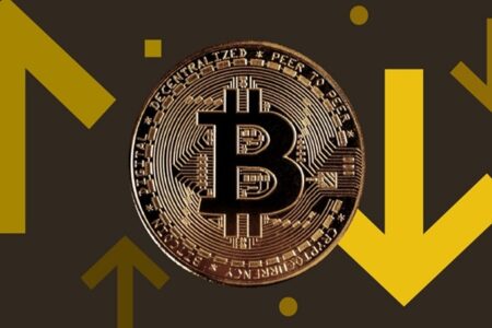 دوراهی بیت‌کوین در سقوط به ۶۰ یا صعود به ۱۴۰ هزار دلار؟