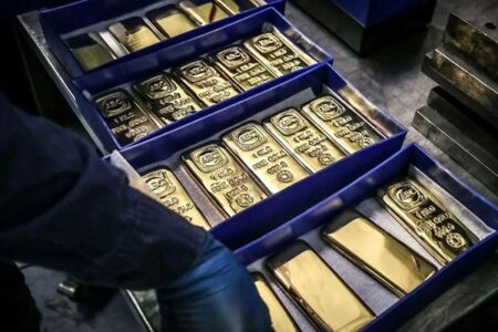 بانک مرکزی وارد فاز طلایی شد؛ ذخایر طلا در حال رکوردشکنی!