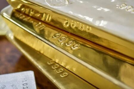 قیمت طلای جهانی عقب نشست؛ روند صعودی تمام شد؟