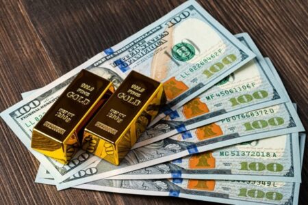 طلای جهانی رکورد زد؛ دلار عقب نشست، سکه گیج شد!