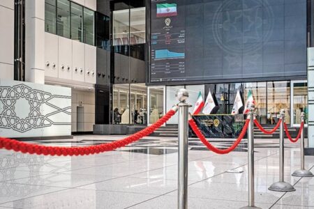 صعود بورس در میانه ریسک‌های آشکار؛ توفان در پیش است؟