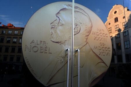 رشد اقتصادی از کجا می‌آید؟