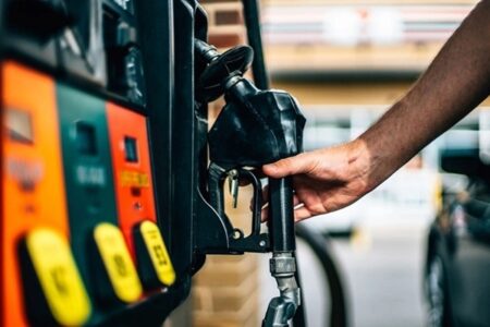 بنزین فعلاً گران نمی‌شود، اما برای چندخودرویی‌ها شاید