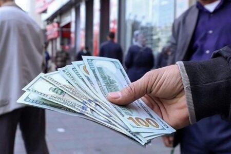 نفس‌گیری دلار ؛ قیمت دلار از دروازه جهنمی عبور می‌کند؟