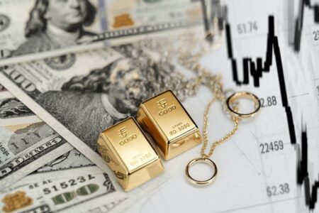 دلار قفل در کانال ۱۱۲ هزار تومان، سکه و طلا نوسان محدود دارند