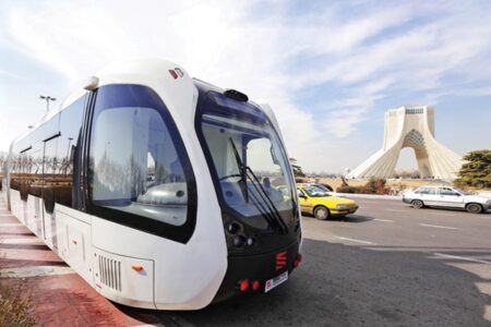 تراموا به تهران نیامد؛ متروباس‌های برقی جایگزین شدند