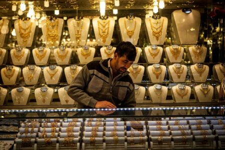 تب طلا در بازار ایران؛ سکه رکورد زد، حباب‌ها بزرگ‌تر شدند