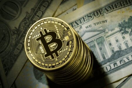 انفجار بازار کریپتو: چرا بیت‌کوین به ۹۳ هزار دلار رسید؟