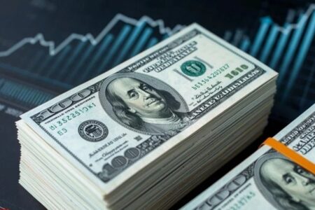 دلار روی لبه سقوط یا جهش؛ زنگ خطر اقتصاد به صدا درآمد