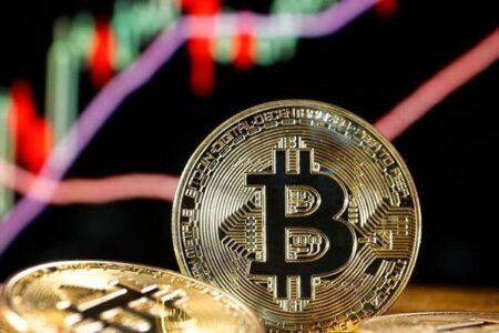 بیت‌کوین در سقوط تاریخی؛ بدترین عملکرد ماهانه از بحران ۲۰۲۲