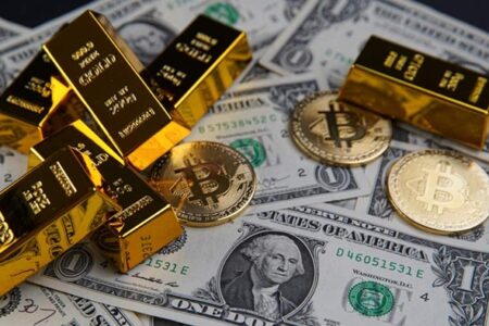تضعیف دلار؛ پیش‌بینی‌های بازار برای آینده بیت‌کوین و طلا