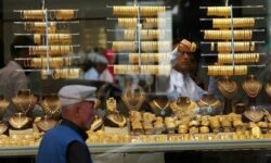 شوک به بازار؛ طلا کانال عوض کرد؛ سکه ۱۹۴ میلیون شد