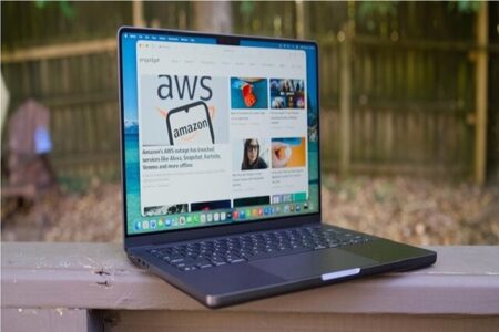 زمان عرضه مک‌بوک پرو با نمایشگر لمسی و رابط پویا