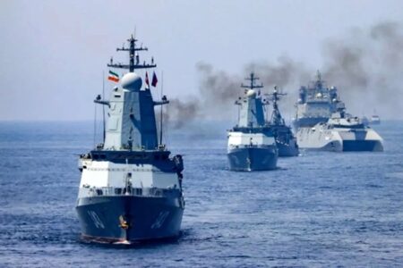 تنگه هرمز در سکوت؛ سقوط ۹۸ درصدی تردد کشتی‌ها