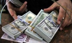 عبور قیمت دلار از ۱۴۰ هزار تومان؛ یورو چند شد؟