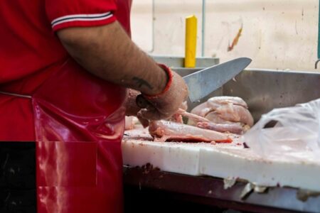 قیمت روز مرغ در بازار؛ فیله کیلویی ۶۵۰ هزارتومان شد