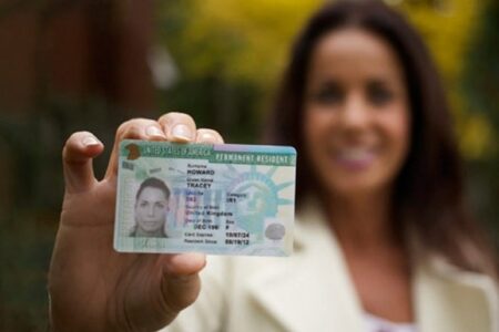 گرین کارت آمریکا برای این افراد ممنوع شد