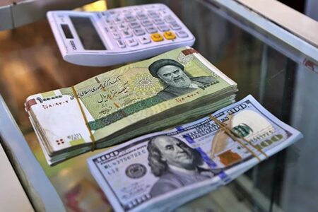 سونامی قیمت دلار در مرکز مبادله؛ یورو 100 تومان گران شد