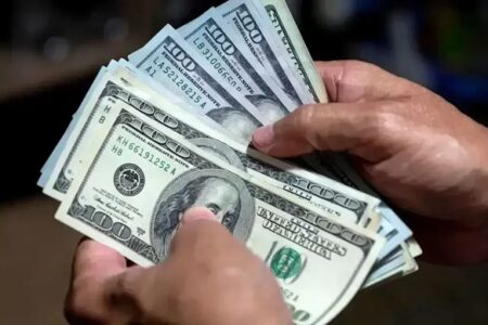 قیمت دلار آزاد ریخت؛ بازار ارز وارد فاز نزولی شد؟