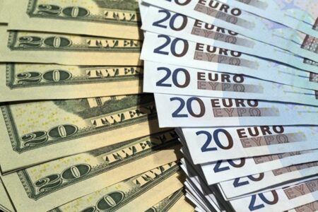 عبور قیمت دلار از 146 هزار تومان؛ جهش شدید یورو