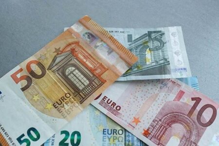 دلار حواله در مدار ثبت رکورد؛ قیمت یورو چند شد؟