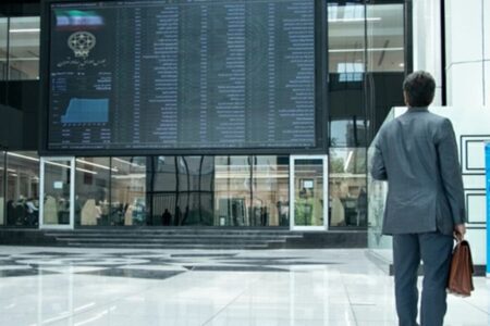 بورس تهران منفجر شد؛ شاخص کل در یک قدمی رکورد تاریخی