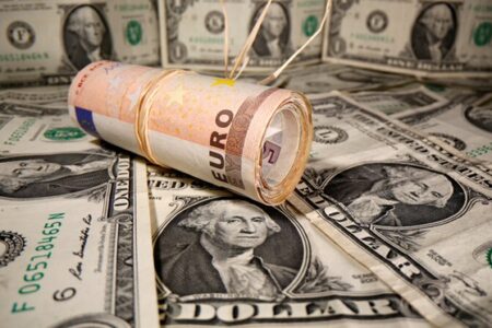 بازار ارز وارد فاز جدید شد؛ صعود قیمت دلار و یورو