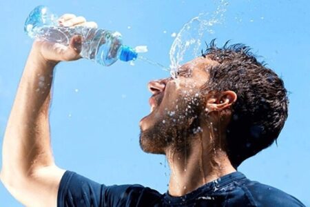 هشدار فوری با اوج‌گیری گرما؛ علائم گرمازدگی را بشناسید