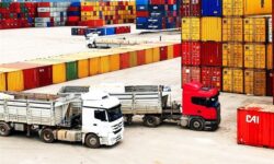 خبر فوری گمرک برای واردکنندگان؛ اعلام فهرست کالاهای قابل ترخیص