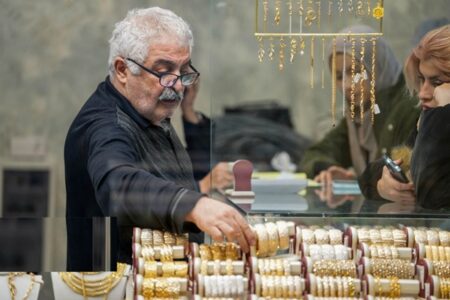 جهش صبحگاهی طلای ۱۸ عیار؛ سکه ۱۸۵ میلیون قیمت خورد