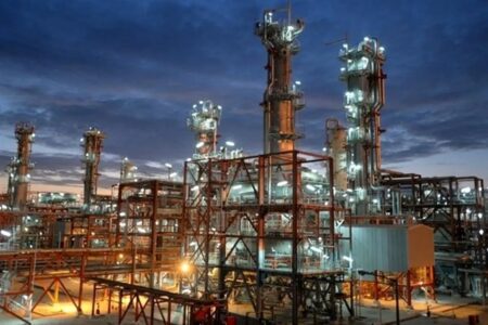 خبر مهم برای سهام پالایشی؛ قیمت‌گذاری خوراک پالایشگاه‌ها مشخص شد