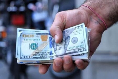 آغاز ماه مهر با شوک ارزی؛ قیمت دلار ۲۳۳ هزار تومان شد
