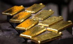 پیش‌بینی قیمت طلا؛ بازگشت سریع یا سقوط تا ۳۹۰۰ دلار؟