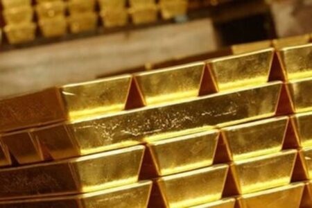 قیمت جهانی طلا در مسیر ۵ هزار دلار؛ سرمایه‌گذاران از چه می‌ترسند؟