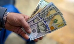 موج گرانی در بازار ارز؛ دلار به ۲۷۱ هزار و ۵۰۰ تومان رسید