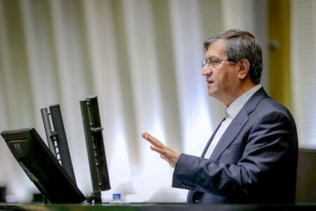 از جهش ۲۴۸ درصدی تا افت ۳۵ درصدی؛ کارنامه ارزی همتی زیر ذره‌بین