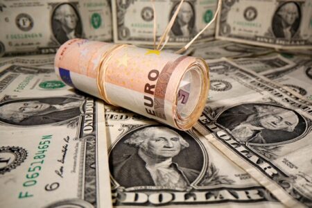 جهش قیمت دلار در مرکز مبادله؛ یورو از ۲۰۰ هزار تومان گذشت